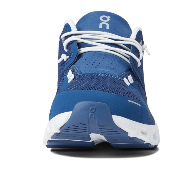 On Cloud 5
Women'
Color: Denim/White size 9 new Running shoes Swiss engineering - Picture 3 of 16